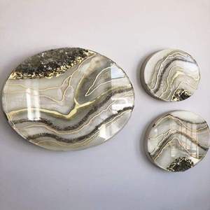 Ensemble de sous-verres en résine faits main avec motifs géométriques et abstraits tapis époxy parfaits pour les cadeaux élégants de salon de table à manger - Product Image 5