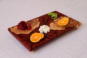 Planche à découper en bois époxy de qualité supérieure, design unique en résine, idéale pour servir des fruits, des légumes et du fromage, fabriquée à la main en Inde - Product Image 6