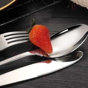 Ensemble de couverts décoratifs écologiques modernes en acier inoxydable pour table à manger et fêtes |   Apporte de l'élégance à chaque repas - Product Image 4