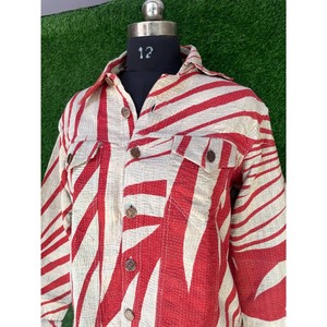 Veste d'hiver vintage unisexe style Kantha manteau en laine matelassé broderie col rabattu bouton coton indien vêtements d'extérieur floraux - Product Image 4
