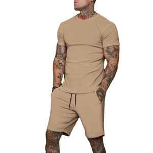 Ensemble jumeau deux pièces de t-shirt à manches courtes et de short pour hommes à vendre - Product Image 1