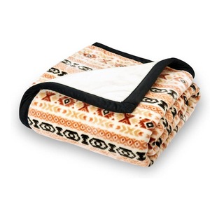 Mantas de Lana de Invierno Bordadas a Medida, Ecológicas, Suaves y Tejidas para Cama - Product Image 6