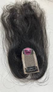 Topper de Encaje Premium de 1.5x4 Pulgadas con Partidura, Cabello Humano Virgen Natural 1B, de 16 a 24 Pulgadas - Product Image 5