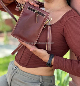 Nouveau Western fait à la main téléphone sac à main sac à main véritable fourrure de vachette usiné à la main sculpture sac à bandoulière petite taille sacs bracelet pochette sac à bandoulière - Product Image 6