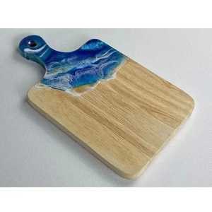 Planche à découper en bois infusée de résine colorée Ustensiles de cuisine uniques pour planches à découper combinées en bois et en résine - Product Image 1