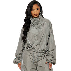 Conjunto Deportivo con Capucha para Mujer, Cortavientos, 100% Poliéster, Estampado Personalizado, Secado Rápido, Reversible, Estilo Premium - Product Image 2