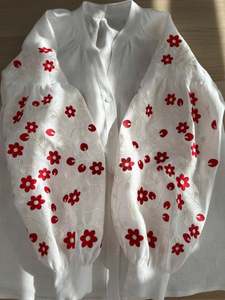 Chemisier ethnique chic en lin blanc fait à la main ukrainien Vyshyvanka Top avec broderie florale taille naturelle lavable - Product Image 6