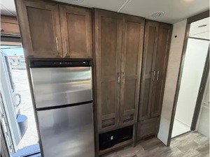 Vendedor Verificado de T-i-f-f-i-n W-a-y-f-a-r-e-r 25 JW 35CP Usado del 2023, Listo para Viajar - Product Image 2