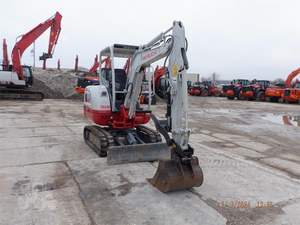 รถขุดขนาดเล็ก Takeuchi TB230 ปี 2022 สำหรับงานเกษตรและก่อสร้าง ขาย - Product Image 5