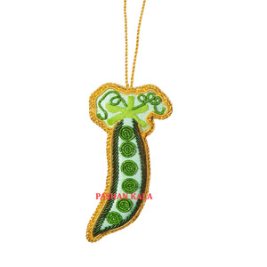 La plus belle broderie de travail à la main de haute qualité et ornements suspendus de Noël de couleur verte perlée pour les cadeaux - Product Image 1