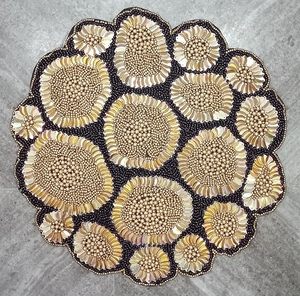 Napperon perlé étoile éclatée de haute qualité en anthracite or Design fêtes de mariage Restaurant Table décor fait perles d'or de charbon de bois - Product Image 1