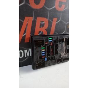 Unità di Controllo Portafusibili RENAULT Captur Serie (19>) 284B78285R Bifuel/Gas 1.0 - Product Image 2