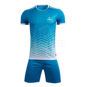 Uniforme de fútbol con logotipo personalizado de nuevo diseño 2025, uniforme de fútbol personalizado más vendido - Product Image 1