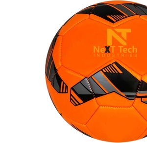 Tech Industries Ballon d'entraînement de football Matériau PU à des fins d'entraînement avec un design personnalisé et un logo personnalisé - Product Image 2