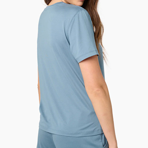 Camiseta de Mujer de Corte Holgado y Cómodo, Diseñada para una Comodidad Suave con Forma Definida y Apariencia Elegante para el Día a Día - Product Image 6