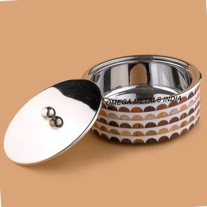 Bol de service en bois Casserole en métal Style arabe Plat de service pour la cuisine du Moyen-Orient Pot en métal et bois de haute qualité - Product Image 2