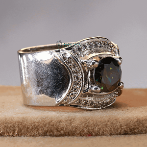 Anillo de ajuste de Punta Art Deco de diamante de moissanita de corte redondo verde de 1,50 CT para mujer - Product Image 3