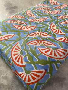 Tela de confección de algodón 100% para mujer, estampado Floral a mano para ropa, peso ligero, tela de costura para correr, patio - Product Image 2