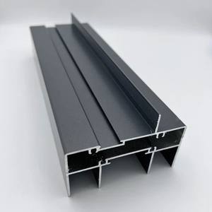 อลูมิเนียมอัดขึ้นรูปเคลือบผง ซีรีส์ 6000 - สีขาว / สีบรอนซ์ / มีสีตามสั่ง บริการ OEM/ODM - Product Image 3