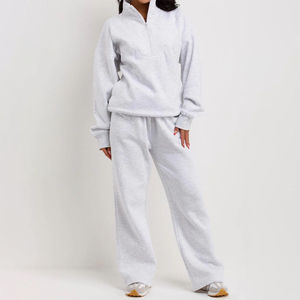 Ensemble de détente moderne pour femmes, survêtement de style athlétique, tenue assortie pour un usage quotidien, survêtement pour femmes - Product Image 1