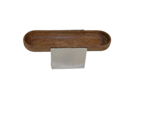 Nouveau support à gâteau plateau design martelé en aluminium Base en bois plateau fini naturel élégant pour servir les dates tasse gâteaux - Product Image 1