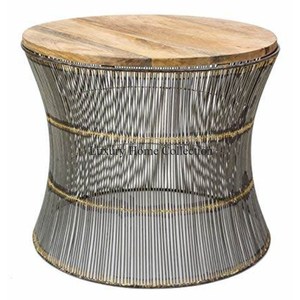 Soporte de diseño de hojas y plumas para mesa central Color plata chapado brillante Peltre fundido hecho a mano diseñador Fancy Look Center Table - Product Image 2