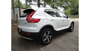 มือสองได้รับการรับรองจาก lhd/rhd สำหรับรถยนต์มือสองวอลโว XC40คอร์ธีมสดใส AWD 2025 - Product Image 6