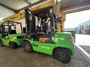 Đi xe trên <span class=keywords><strong>2</strong></span> tấn <span class=keywords><strong>2</strong></span>.5 tấn điện xe nâng đối trọng hậu cần giao thông vận tải bốn điểm tựa cân bằng máy tiện chế biến xe - Product Image 4