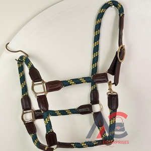 Nuevo cabestro de caballo de cuerda trenzada duradera con refuerzo de cuero genuino y herrajes de latón ajustable y cómodo para uso diario - Product Image 1