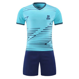 Uniforme de Fútbol 2026, Nuevo, Personalizado con Color Impreso, 100% Poliéster, Secado Rápido, Transpirable, Duradero, Ligero y de Alta Calidad - Product Image 1