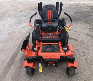 024 Bad Boy ROGUEs KOHLER 38.5HP EFI Tracteur à gazon commercial - Product Image 2