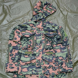 Chaqueta de Caza de Invierno para Hombre Kelvin Personalizada, Chaqueta de Plumón Impermeable de Camuflaje de Tejido Softshell para Deportes al Aire Libre - Product Image 1