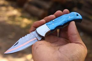 Cuchillo plegable de cobre, hoja de bolsillo de acero de Damasco hecha a mano con mango italiano, regalo para hombres, regalo para él, regalo para ella - Product Image 3