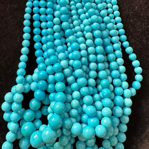 Cuentas redondas lisas de turquesa natural de 4mm a 10mm 100% piedras preciosas naturales de alta calidad para la fabricación de joyas - Product Image 1