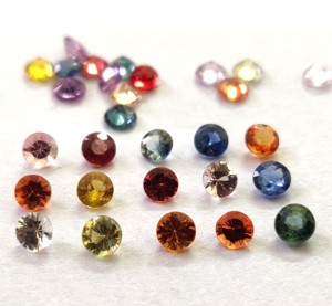 Saphir multicolore chauffé naturel uniquement, 4 mm, facetté, qualité excellente - Product Image 4