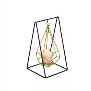 เชิงเทียนโลหะแบบทันสมัยสำหรับตกแต่งห้องด้วยแสงเทียนเหล็กเคลือบทอง - Product Image 3