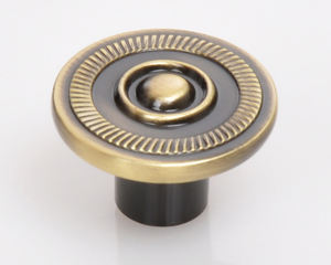 Perilla de gabinete Premium Fabricante India Perillas de muebles de metal de acero inoxidable Perillas duraderas con estilo para gabinetes Armarios - Product Image 1