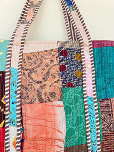 Matelassé Patchwork Coton Imprimé À La Main Floral Sac Fourre-Tout Écologique Durable avec Deux Bretelles Broderie Décoration - Product Image 4