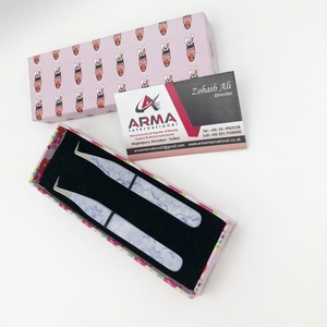 Pinzas Profesionales para Pestañas de 90 Grados con Punta Lisa, Diseño de Mármol, Acero Inoxidable, Antimagnéticas, Duraderas, con Logotipo Personalizado - Product Image 4