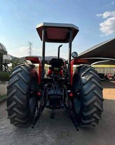 Tractor Agrícola 4x4 con Cabina, Neumáticos Grandes para Trabajo en Campo - Product Image 3