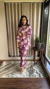 Conjunto elegante de rayón Coord para mujer, traje de cuello informal de estilo occidental 2025 con pantalones de hombro, ropa de fiesta semiformal de verano - Product Image 4