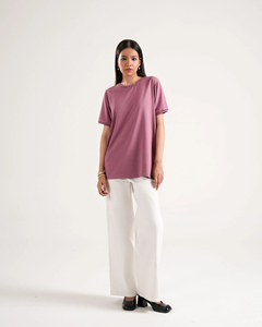 Camiseta de mujer de nuevo estilo, diseño corto personalizado con algodón de alta calidad, ajuste holgado y línea ajustada, patrón de estampado liso - Product Image 1