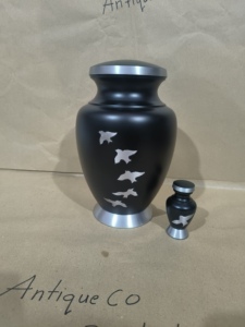 Adult Metal Cremation Urn for Human Ashes | Durable Funeral Memorial Urn | OEM Wholesale Supplier - Product Image 3