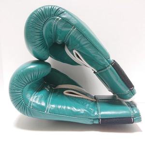 High Quality Affordable Winning Green <b>Velcro</b> Boxing Training Gloves in Customised Size Color and Design for Boxing Competition - Product Image 4