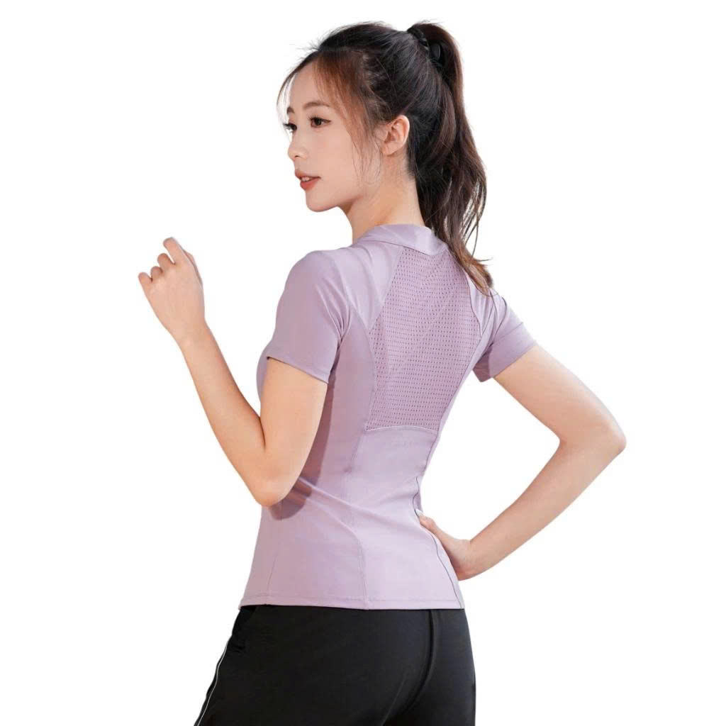 สีแดงม่วง