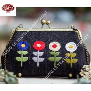 Cartera portátil con decoración floral bordada a mano personalizable para ocasiones formales Estilo vintage Tamaño personalizado - Product Image 1