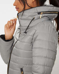 Veste bouffante avec capuche vêtements d'hiver respirants pour femmes vestes d'hiver bouffantes à glissière pour femme OEM Logo personnalisé - Product Image 2