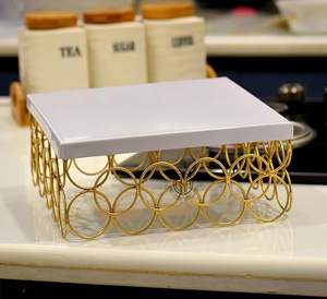 Soporte de pastel de metal atractivo dorado personalizado nuevo diseño decoración del hogar soporte de pastel fabricante y exportadores - Product Image 2