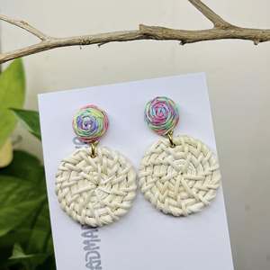 MEILLEUR VENDEUR: BOUCLES D'OREILLES EN ROTIN ÉCOLOGIQUES-LÉGÈRES, DE HAUTE QUALITÉ ET TENDANCE À 2025! -LOTUS VIETNAM BLEU - Product Image 4