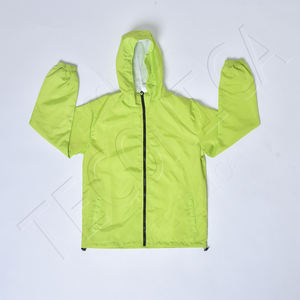 Chaqueta de carcasa suave impermeable ligera personalizada, cortavientos transpirable para exteriores con cuello levantado y cierre de cremallera para correr - Product Image 1
